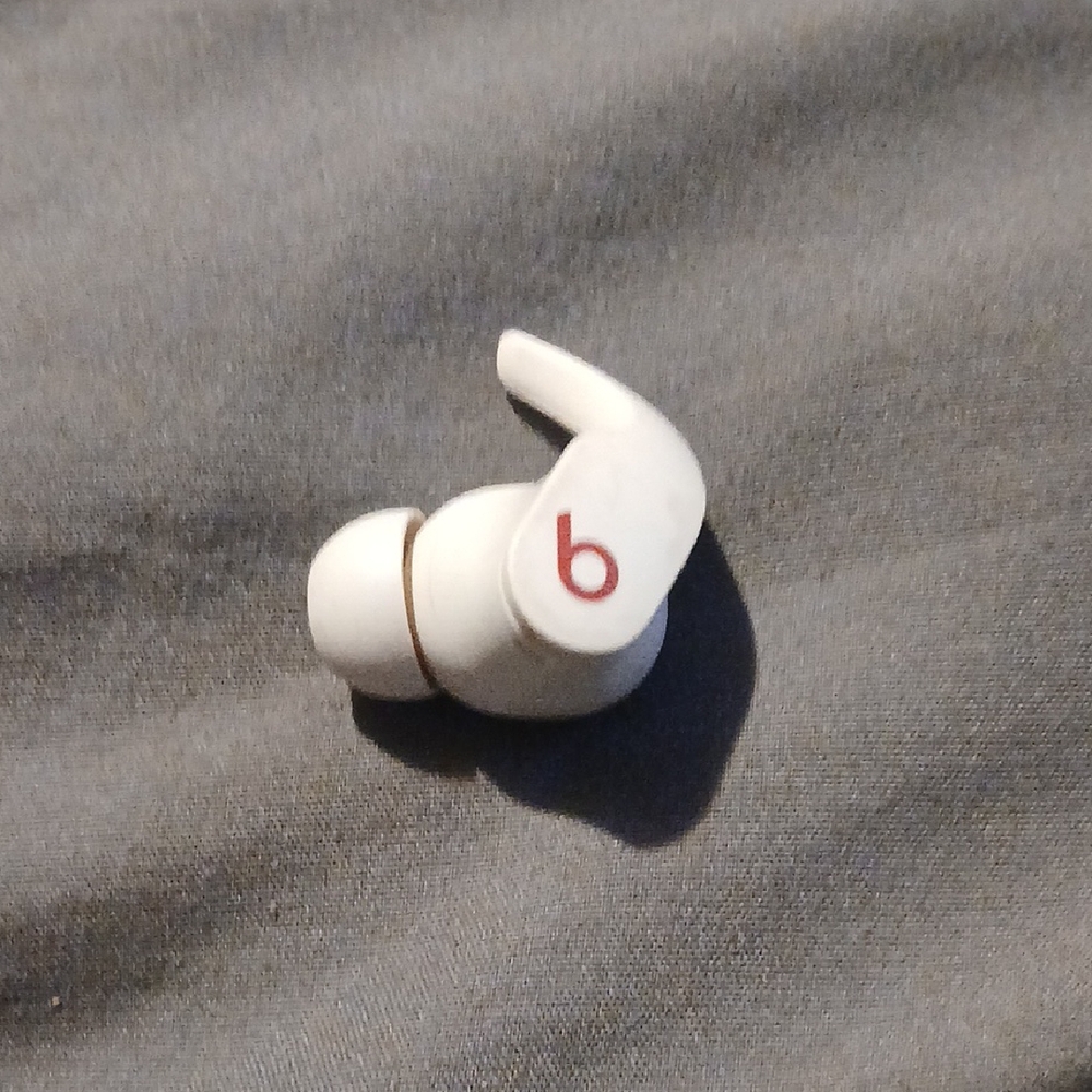 Beats fit pro (Left side only replacement)